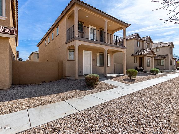 3rd image of 907 E AGUA FRIA Lane