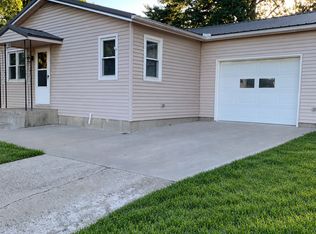 413 N Grant St, Garnett, KS 66032
