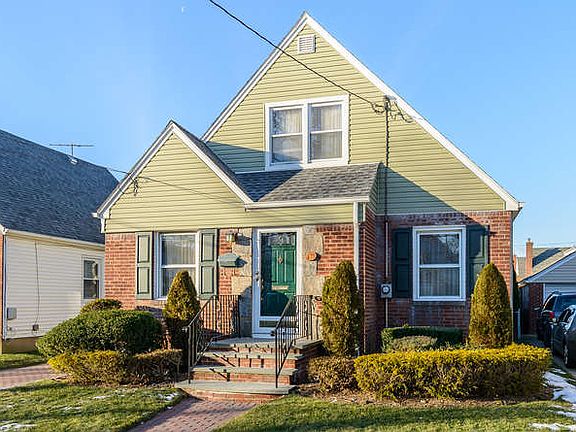2nd image of 611 Terrace Blvd
