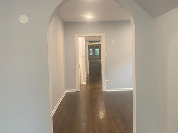 4th image of 3331 N Neenah Ave #1