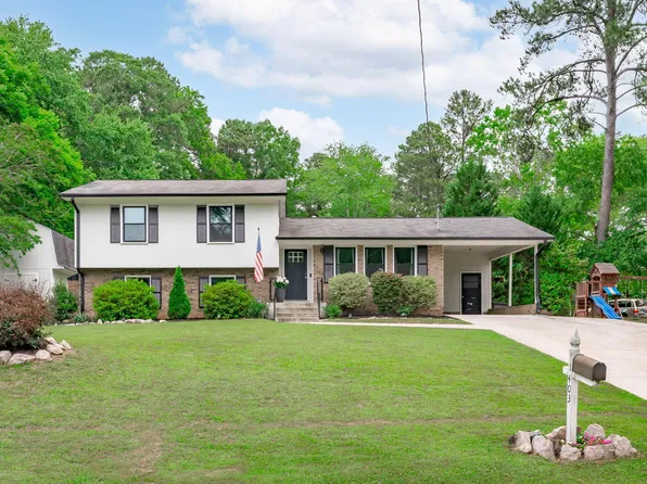 1403 Maple Ave, Apex, NC 27502