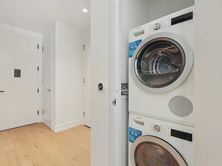312 W 43rd St #2B — Photo 11