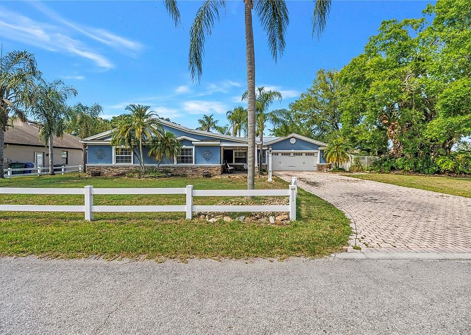 1st image of 23037 BROWNWOOD COURT