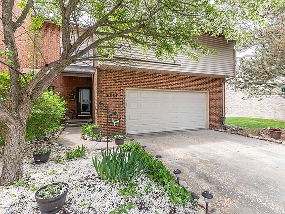 3rd image of 2337 Coyote Creek Dr #18