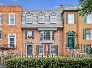 1315 S Glebe Rd, Arlington, VA 22204