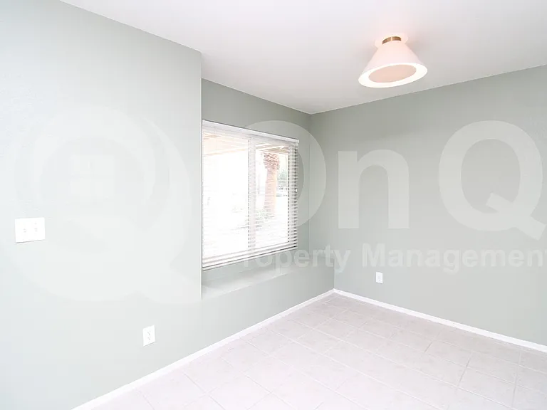 4234 E Tanglewood Dr — Photo 6