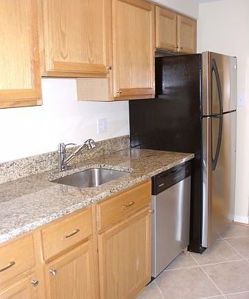 3rd image of 7423 Jayhawk St