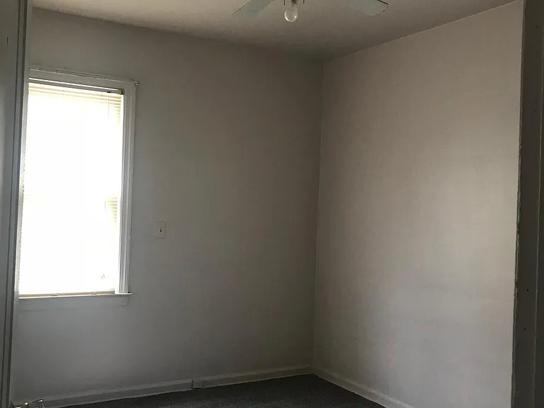 20807 Reimanville Ave — Photo 5