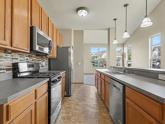 4th image of 8031 Harrier Ave