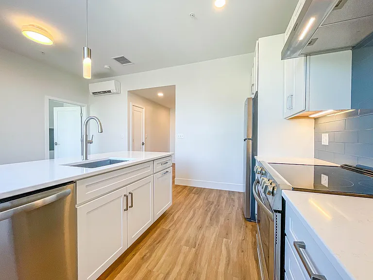 5 India St #407 — Photo 39