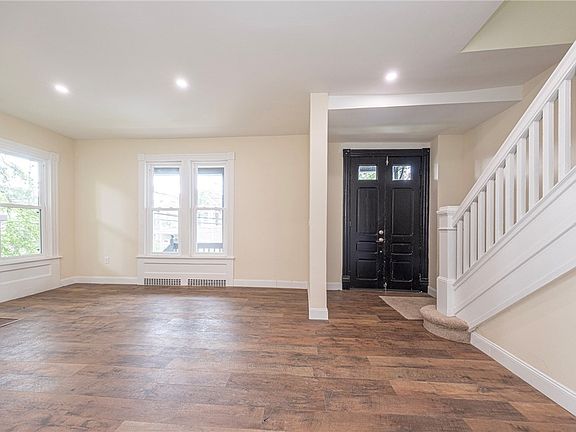 3rd image of 329 N Harrison Ave