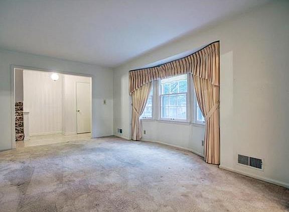 5th image of 9605 W 97th St