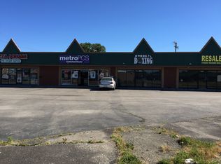 32058 Groesbeck Hwy, Fraser, MI