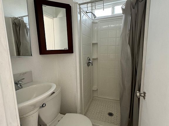 3rd image of 4714 Coconino Way