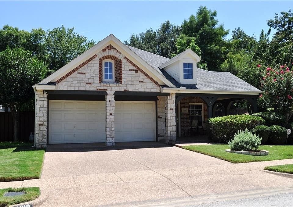 1st image of 2313 Aberdeen Dr