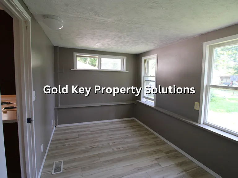 706 University Blvd — Photo 15