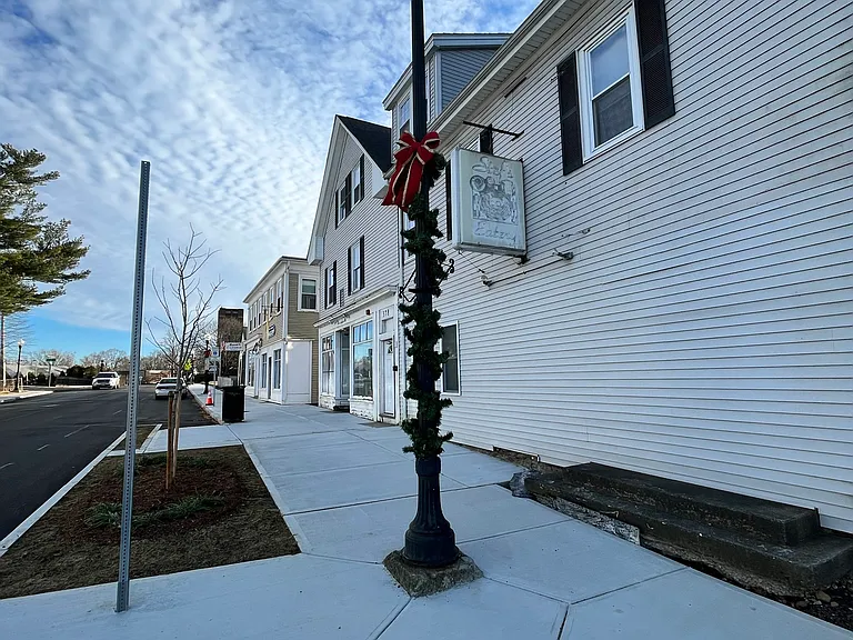 378 Center St #1 — Photo 6