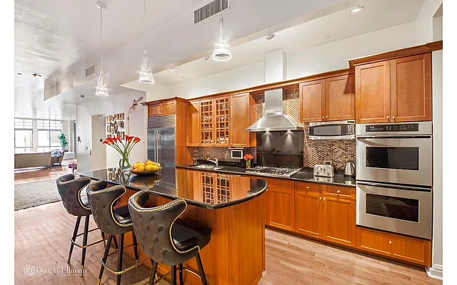 Rented by Douglas Elliman | media 25