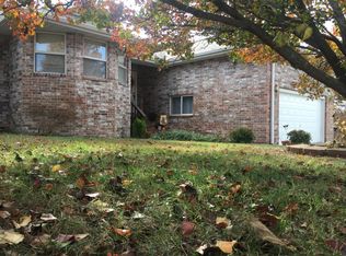 1207 N 9th Ave, Ozark, MO 65721