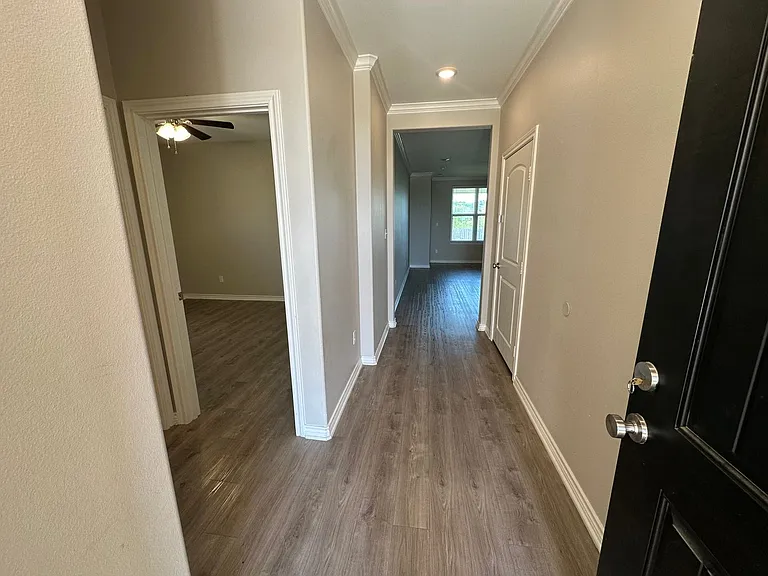 2672 Barbee Rd — Photo 2