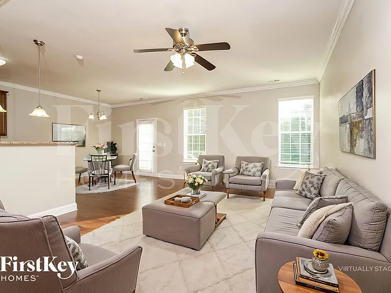 1643 Ashmead Ln — Photo 3