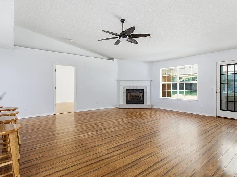 5135 Whitehurst Ln — Photo 14