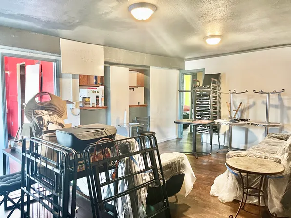 4204 Rainier Ave S, Seattle, WA 98118