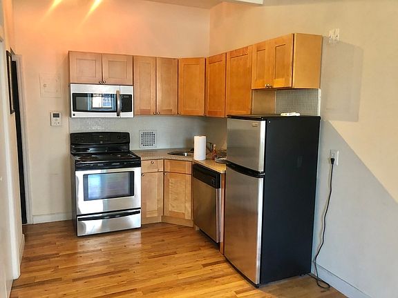 5th image of 351 Avenue Of The Americas APT 4F