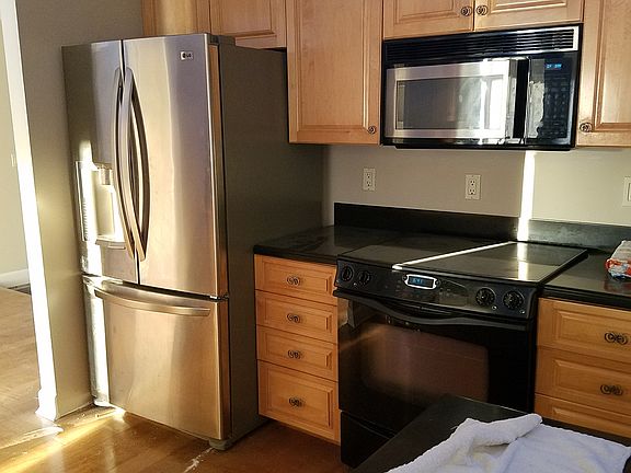 4th image of 18818 Arbor Dr