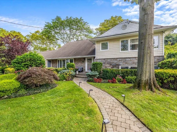 616 Woodmere Boulevard, Woodmere, NY 11598