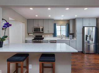 2007 Parkview Cir, Anchorage, AK 99501