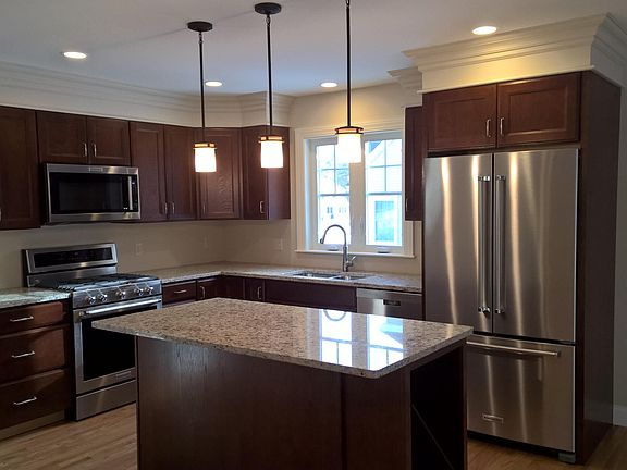 5th image of 19 Creeks Edge Drive #0