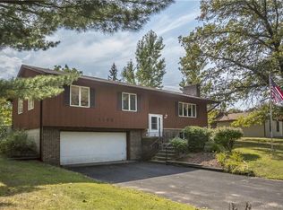 1106 Bald Eagle Rd N, Hudson, WI 54016