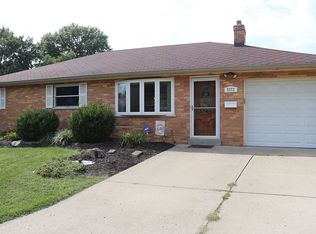 5777 Lauderdale Dr, Cincinnati, OH 45239