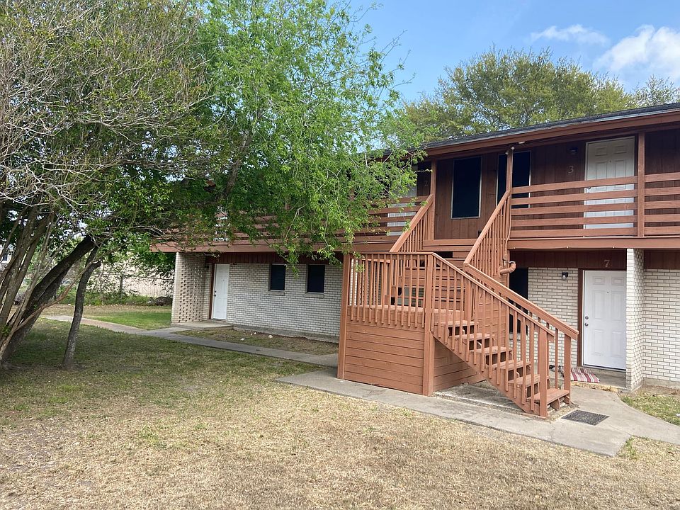 1st image of 10654 Heizer St #4