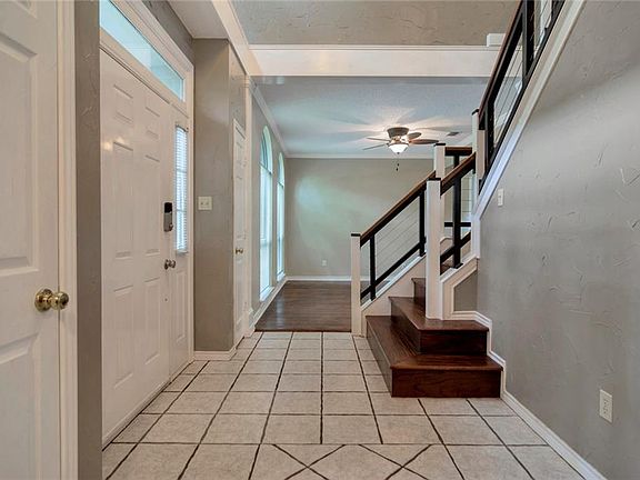 3rd image of 530 Woodhill Ct