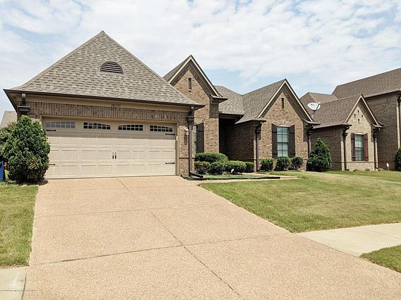 3rd image of 10878 Colton Dr