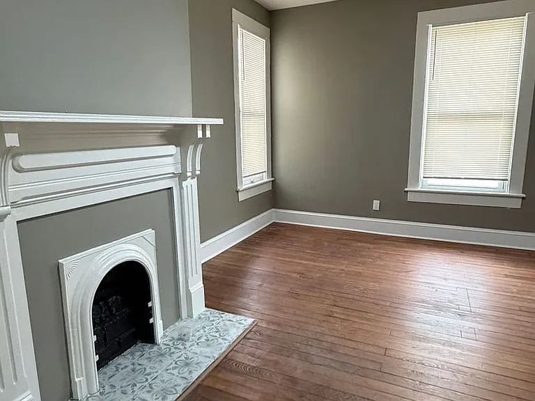 1108 N Main St — Photo 17
