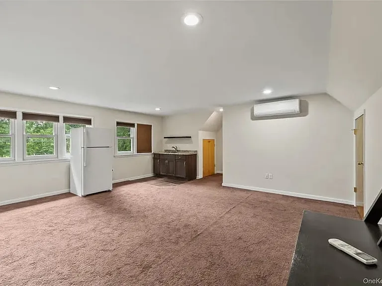 281 Old Haverstraw Rd — Photo 29
