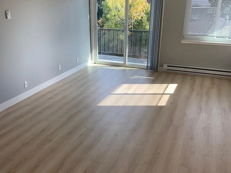 836 Walnut St #21 — Photo 7