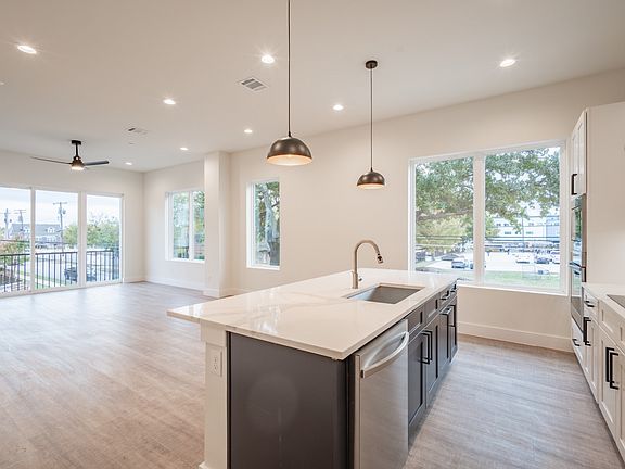 5th image of 1614 N Fitzhugh Ave #106