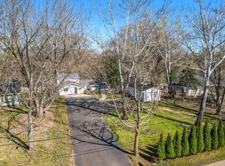 1812 Oakview Ln N, Plymouth, MN 55441