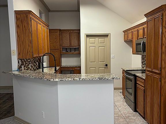 3rd image of 2513 Fleece Dr