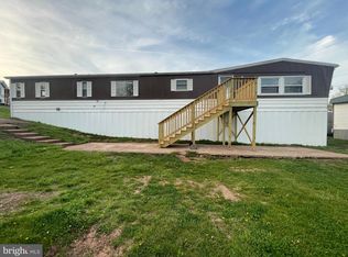 5145 N Susquehanna Trl Trailer 84, York, PA 17406