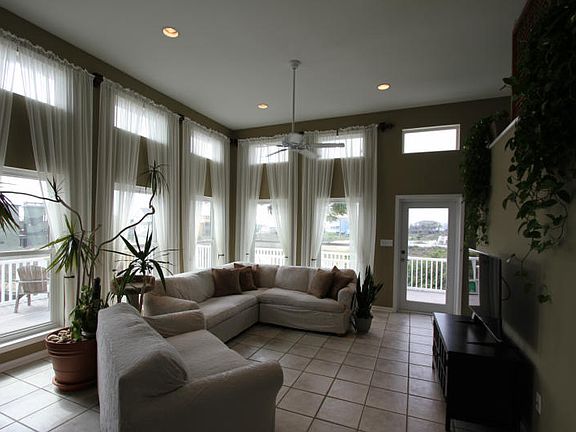 4th image of 517 S 12th St