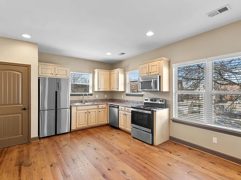 Phelan Flats — Photo 10