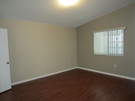 5th image of 8847 NW 110th Ln