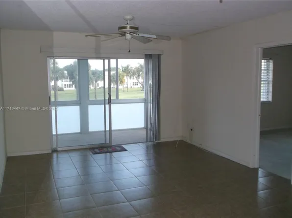 2850 W Golf Blvd APT 215, Pompano Beach, FL 33064