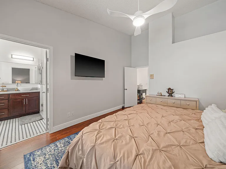 5250 Sapphire Valley — Photo 29