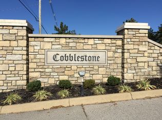 5004 Merton Sq, Louisville, KY 40241